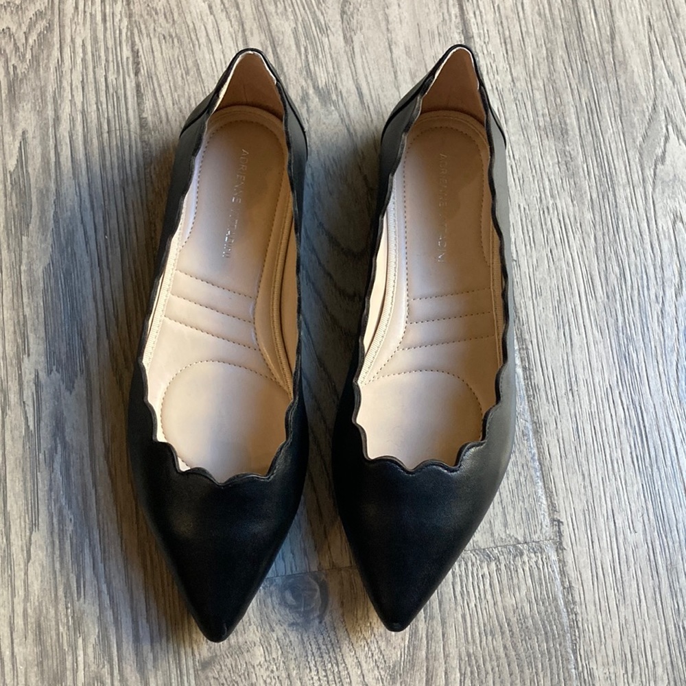 Black Adrienne Vittadini Flats